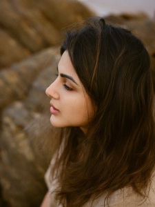 samyuktha-menon-in-beach-outing-photoshoot-new-011