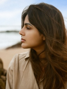 samyuktha-menon-in-beach-outing-photoshoot-new-013