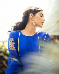 samyuktha-menon-in-blue-long-churidar-photos-001
