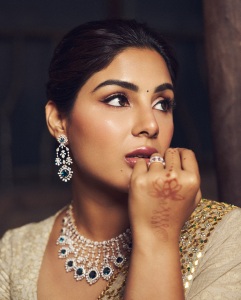 samyuktha-menon-in-party-wear-anarkali-churidar-photos-014
