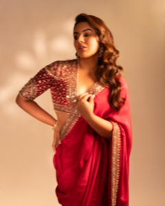 samyuktha-menon-in-party-wear-saree-photos-005