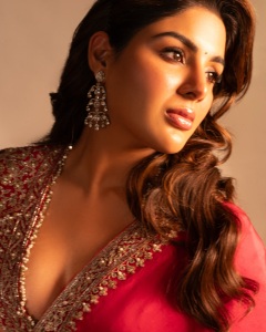 samyuktha-menon-in-party-wear-saree-photos-010