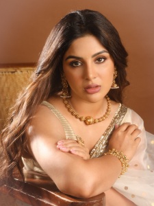 samyuktha-menon-latest-makeover-style-photos-009
