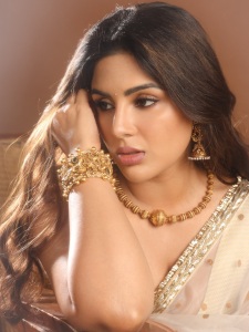 samyuktha-menon-latest-makeover-style-photos-012