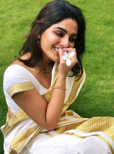 samyuktha-menon-latest-photos-in-kerala-set-saree-007