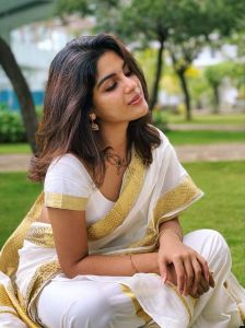 samyuktha-menon-latest-photos-in-kerala-set-saree-008