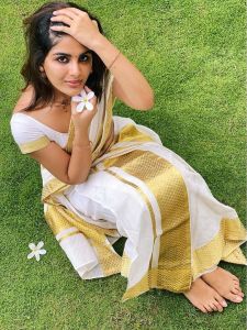 samyuktha-menon-latest-photos-in-kerala-set-saree-012