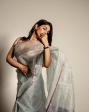 samyuktha-menon-in-tissue-saree-photos-001