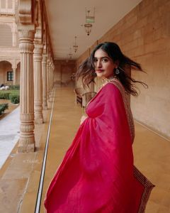 1_saniya-iyappan-latest-photos-004