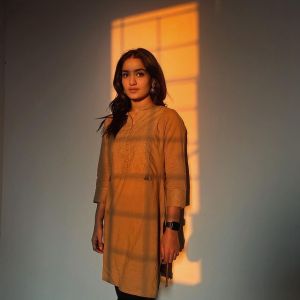 1_saniya-iyappan-latest-pics-005