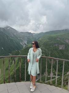 saniya-iyappan-at-georgia-vacation-photos-011