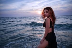 saniya-iyappan-hot-beach-photoshoot-002