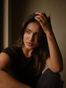 saniya-iyappan-in-no-makeup-look-photos-002