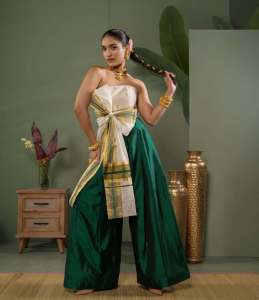 saniya-iyappan-in-onam-look-with-palazzo-pants