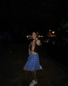 saniya-iyappan-in-short-skirt-and-top-photos-003