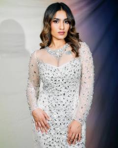 saniya-iyappan-in-white-gown-with-stone-work-dress-photos-005