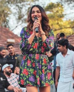 saniya-iyappan-latest-photos-in-saturday-night-promotion