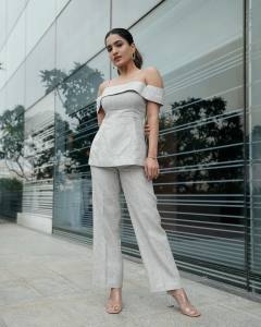 saniya-iyappan-latest-photoshoot-images-002