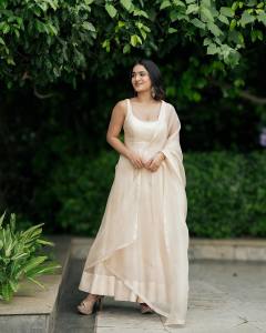 saniya-iyappan-latest-photoshoot-images-009