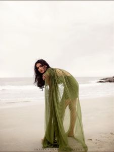 saniya-iyappan-latest-pics-012
