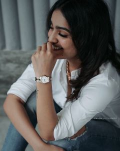 saniya iyappan new photos 1017-006