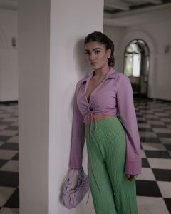 saniya-iyappan-new-photoshoot-in-bell-bottoms-001