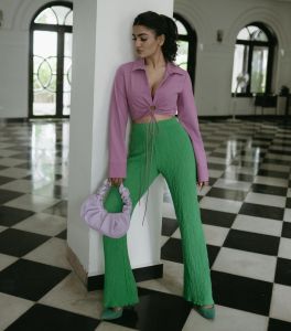 saniya-iyappan-new-photoshoot-in-bell-bottoms-004