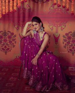 saniya-iyappan-new-photoshoot-in-lehenga-002