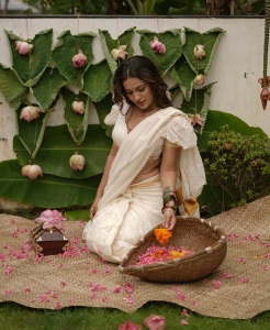 saniya-iyappan-new-pic-005