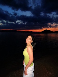 saniya-iyappan-thailand-beach-photos-001