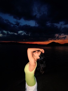 saniya-iyappan-thailand-beach-photos-006