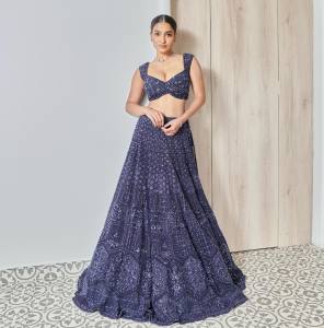saniya-iyyappan-in-wide-neck-dress-photoshoot-012