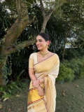saniya-iyappan-in-saree-with-matching-ornaments-trending-ideas-photos-003