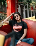 1_saniya-iyappan-new-photoshoot-for-kurup-movie-t-shirts-001