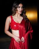 saniya-iyappan-in-blood-red-dress-fashion-latest-photos-003