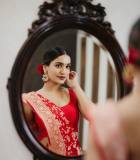saniya-iyappan-red-saree-look-latest-photos-001
