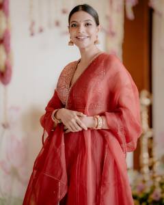 Santhi-Mayadevi-malayalam-actress-latest-photos-003