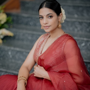 Santhi-Mayadevi-malayalam-actress-latest-photos-013