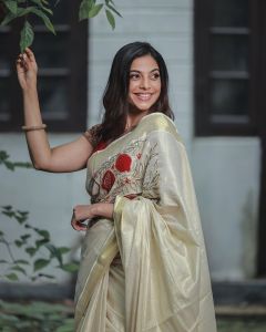 Santhi-Priya-latest-photos-004