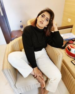 Sanusha-Santhosh-real-life-photos-001