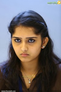 mili-malayalam-movie-sausha-photos-00319