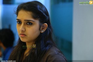mili-malayalam-movie-sausha-photos-00418