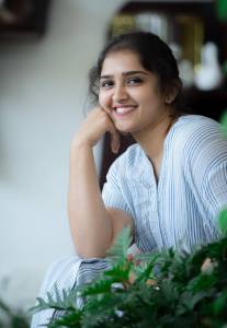sanusha latest photos 092-001