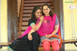 sanusha-latest-pictures-300-00185
