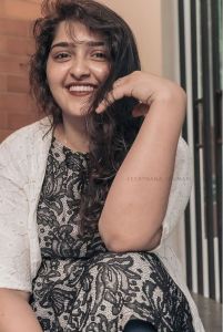 sanusha santhosh hd images-012