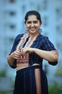 sanusha santhosh images908-003