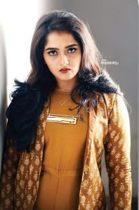 sanusha-santhosh-instagram-photos-