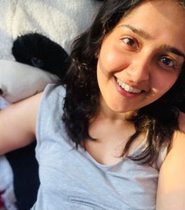 sanusha-santhosh-instagram-photos-008