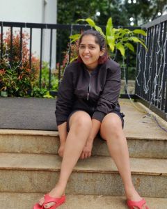 sanusha-santhosh-latest-photos-in-red-dress-009