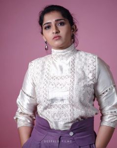 sanusha-santhosh-photos-latest